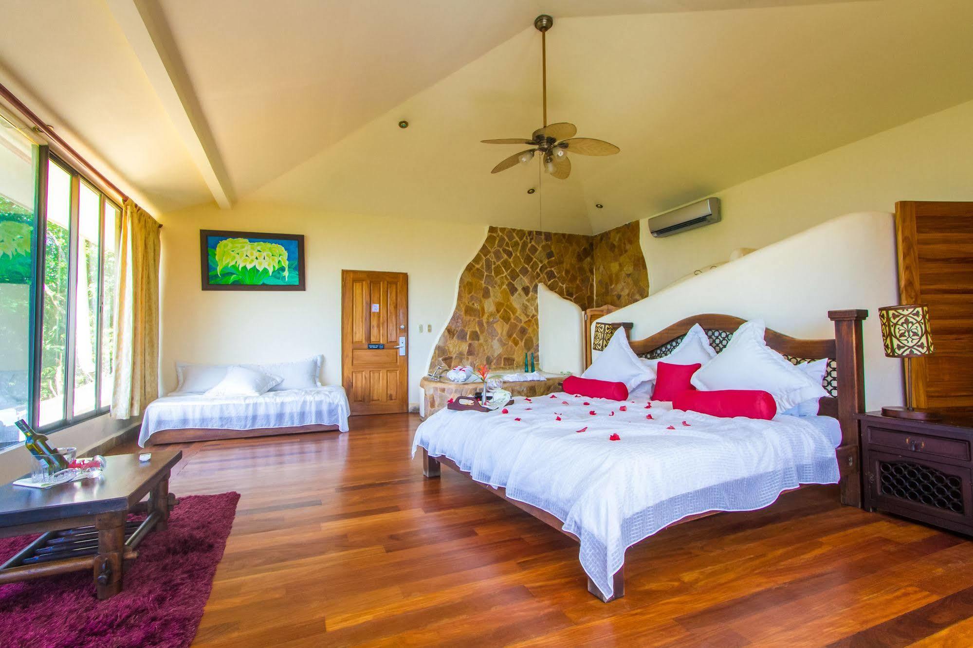 Issimo Suites Boutique Hotel & Spa - Adults Only Vườn quốc gia Vườn quốc gia Manuel Antonio Ngoại thất bức ảnh